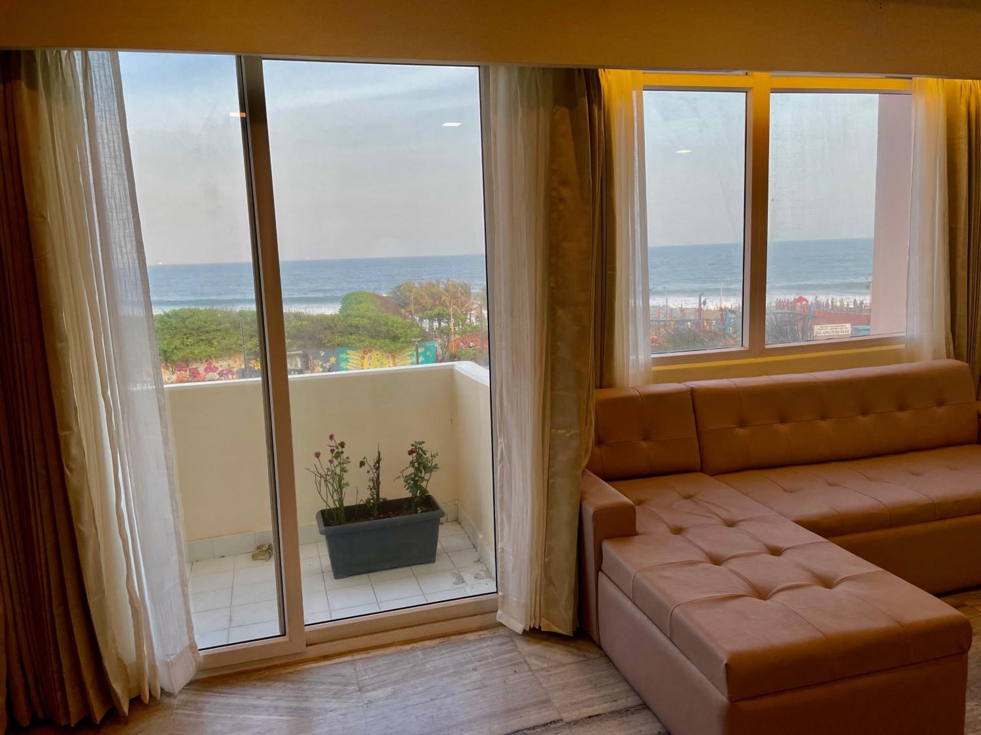 Appartement Ocean'S Edge à Visakhapatnam Extérieur photo